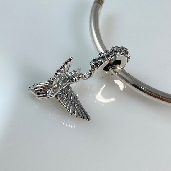 Hummingbird Dangle Charm - Picture 6 of 8